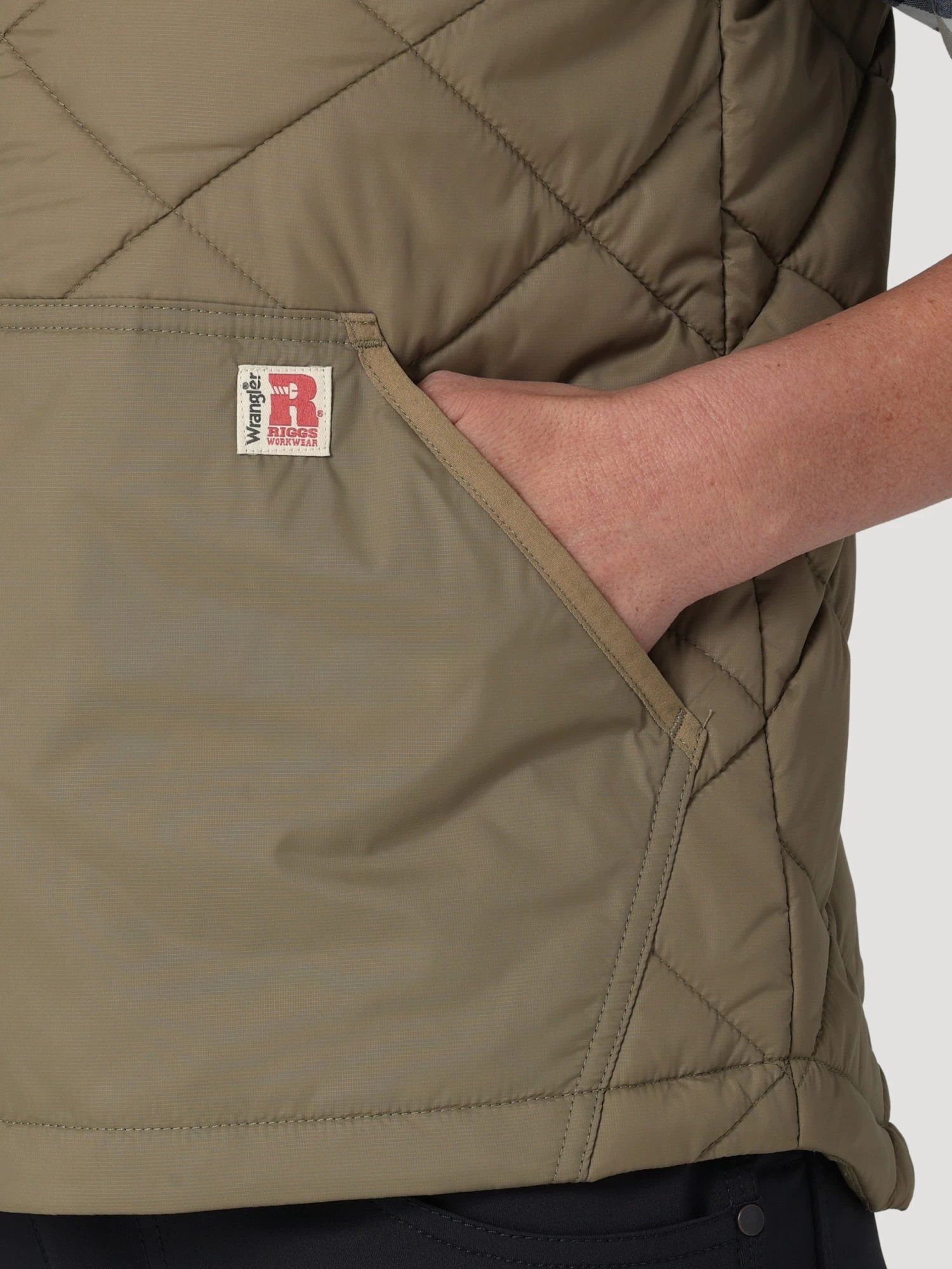WRANGLER WOMENS RIGGS TOUGH LAYERS QUILTED WORK VEST - BARK - Image 4