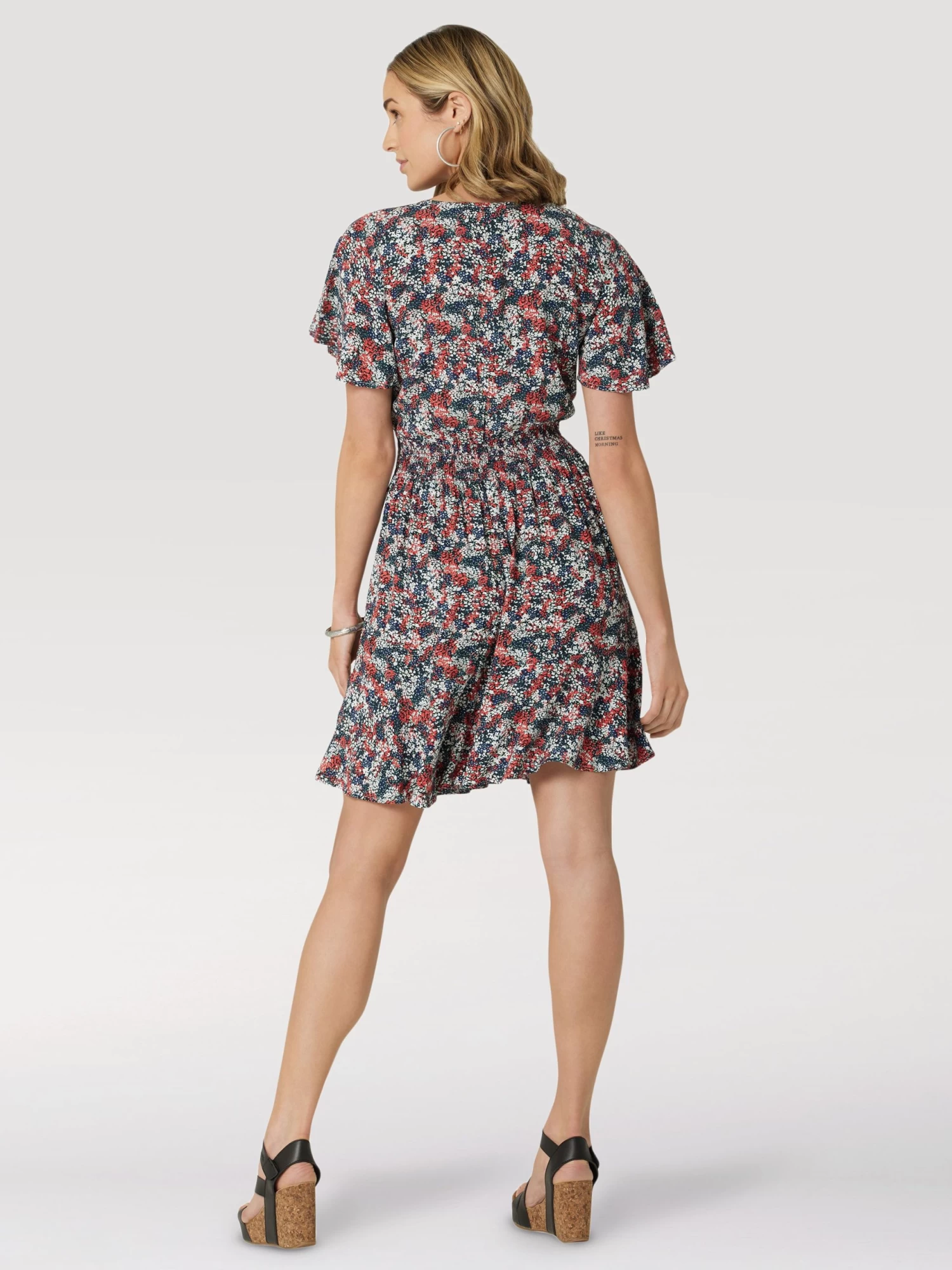 Wrangler Womens Retro Flutter Floral Snap Front Dress - Image 5