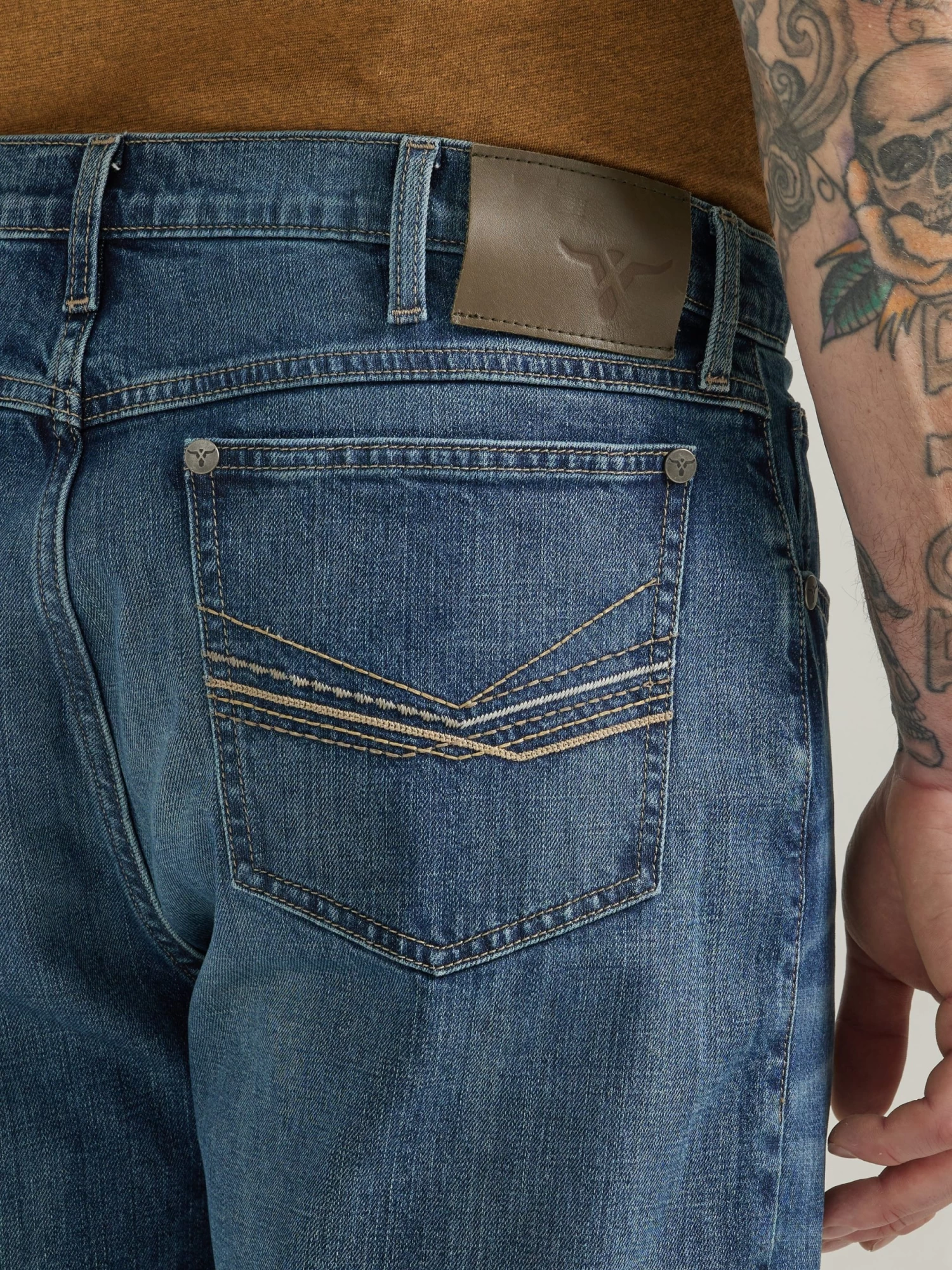 Wrangler Mens 20x No.42 Vintage Bootcut Jean - Cowboy Gardens - Image 4