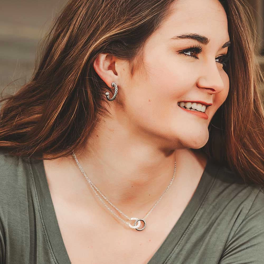 Montana Silversmiths Hooked On Luck Necklace - Image 3