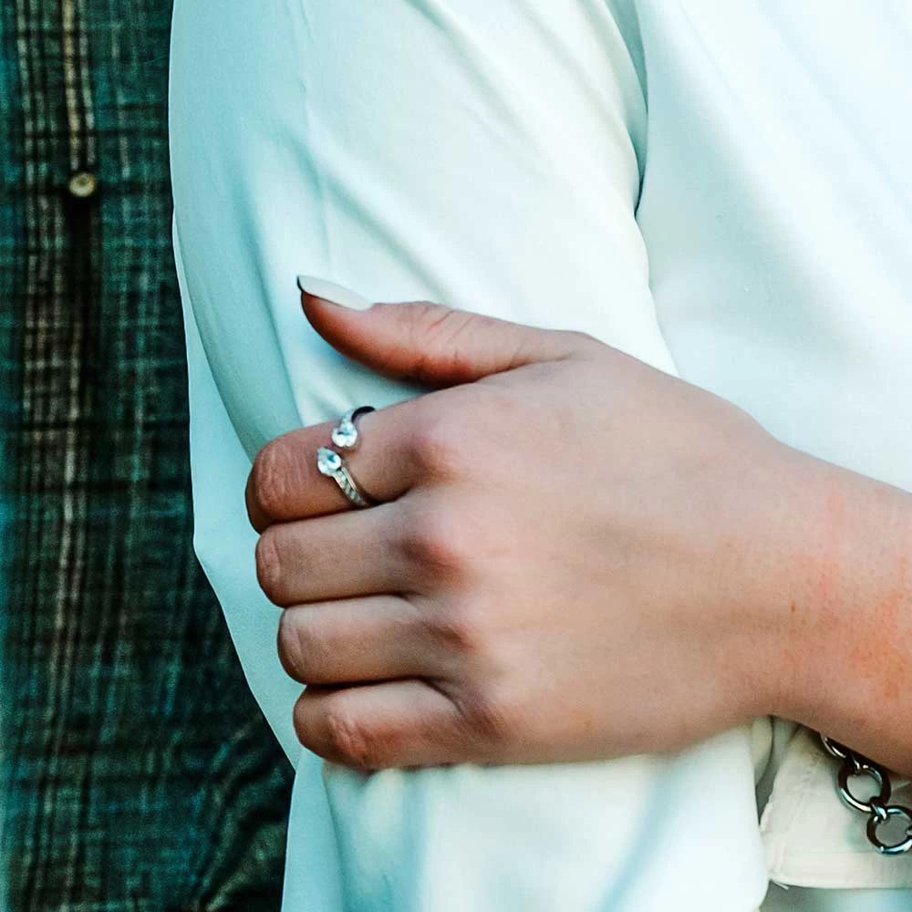 Montana Silversmiths Hearts Spooning Ring - Image 3